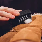 スエードに汚れがついたら？落とし方や普段のお手入れ方法を解説