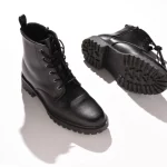 ブーツは自宅で丸洗いできる！素材別に洗い方を紹介