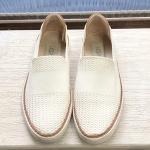 UGG］ホワイトメッシュスリッポンスニーカーのクリーニング » ルタクト